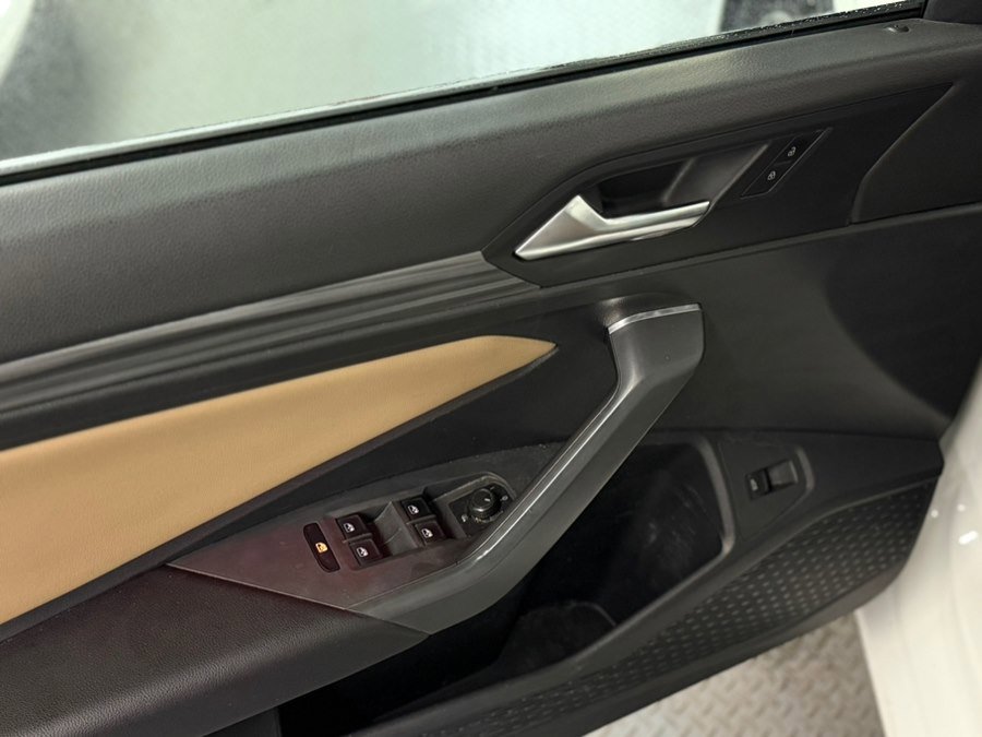 Used 2019 Volkswagen Jetta SEL image 30