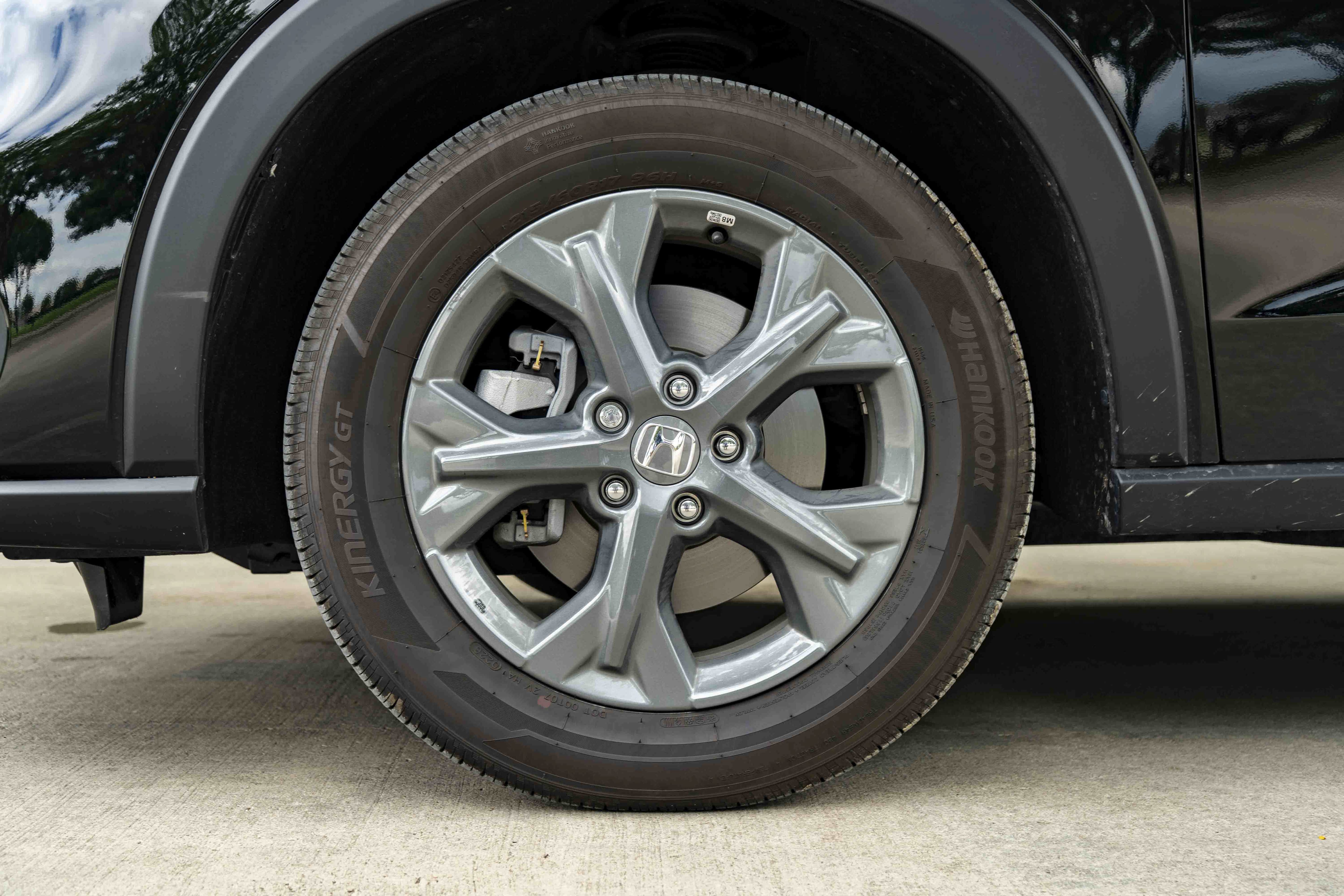Certified 2026 Honda HR-V LX image 14