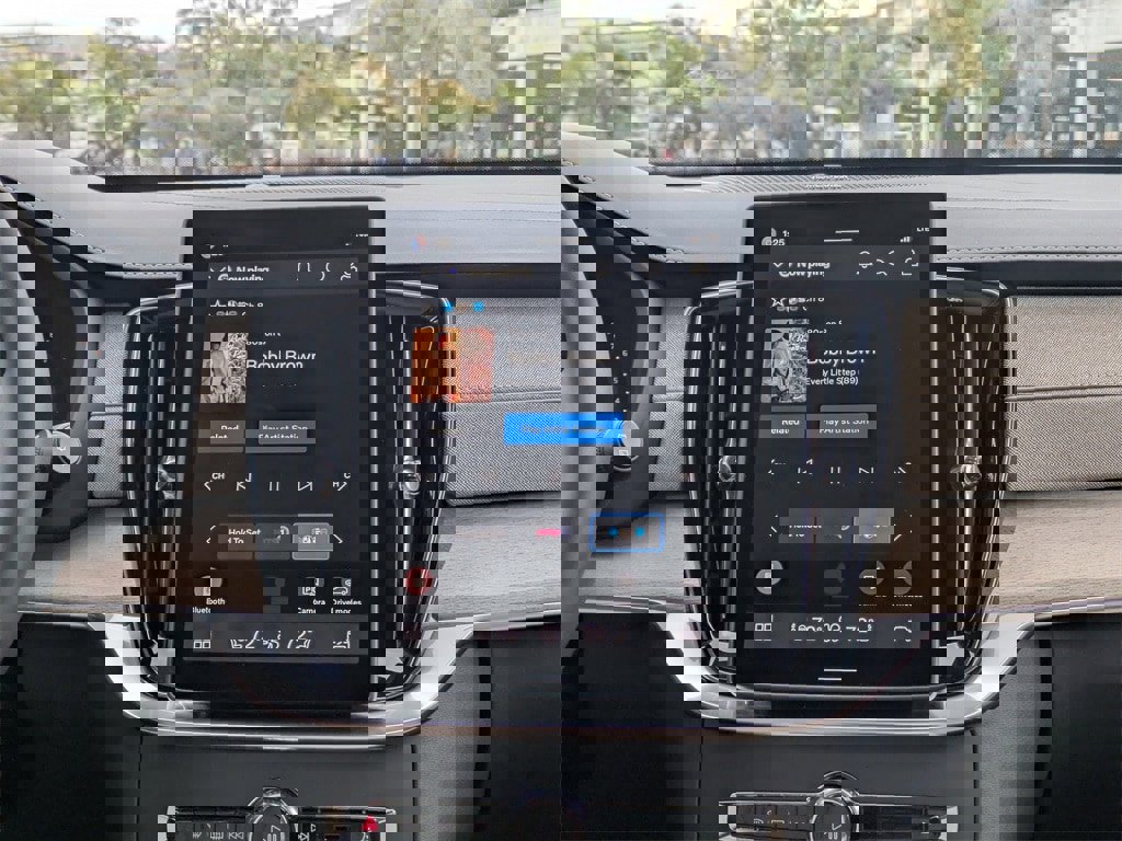 New 2026 Volvo XC90 B6 Plus image 23