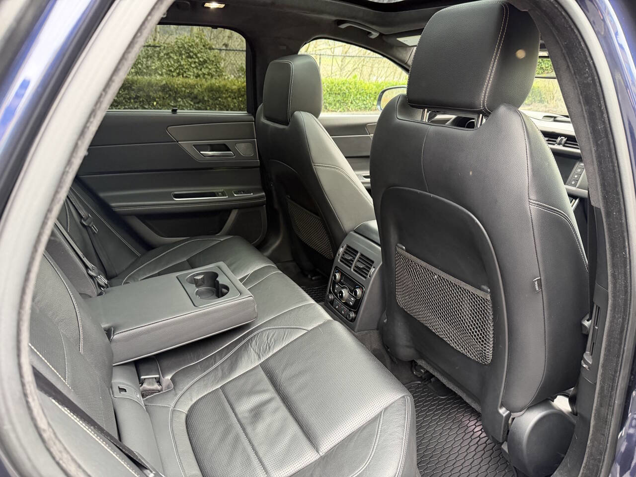 Used 2018 Jaguar XF S image 31