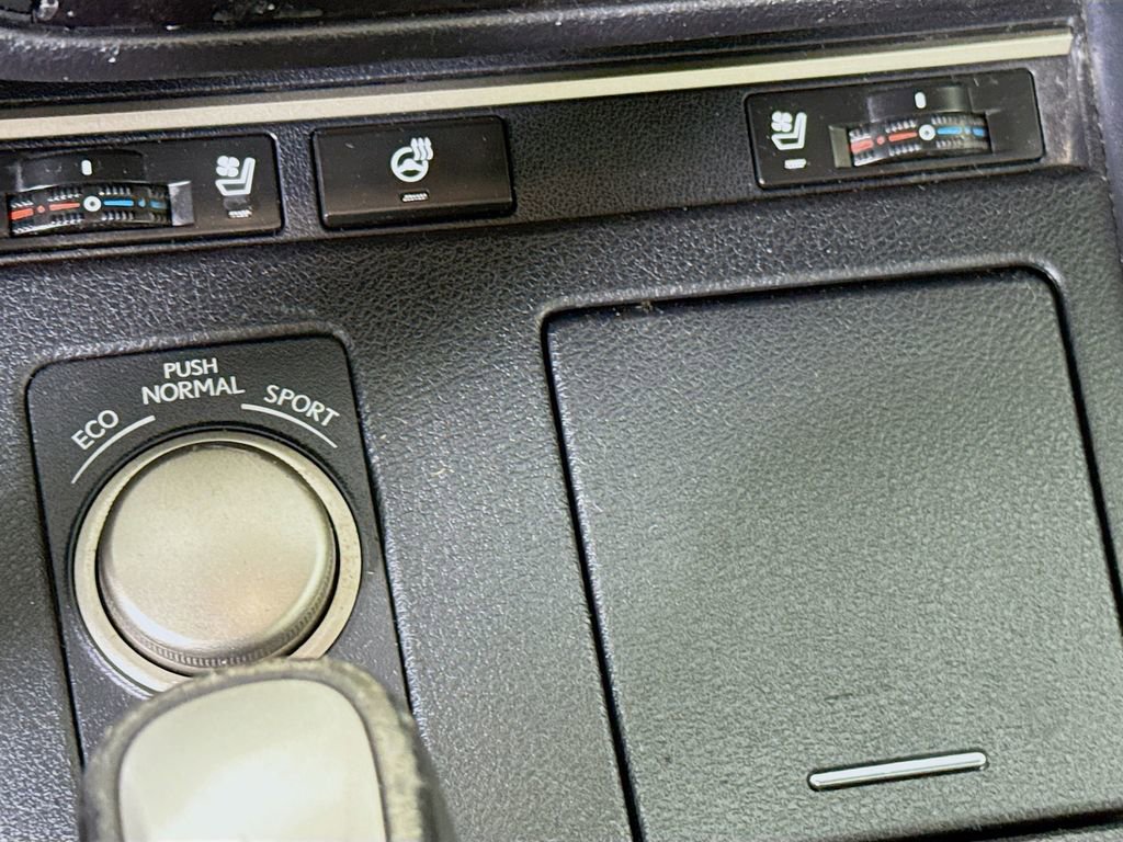 Used 2016 Lexus ES 350 350 w/ Navigation System Package image 12