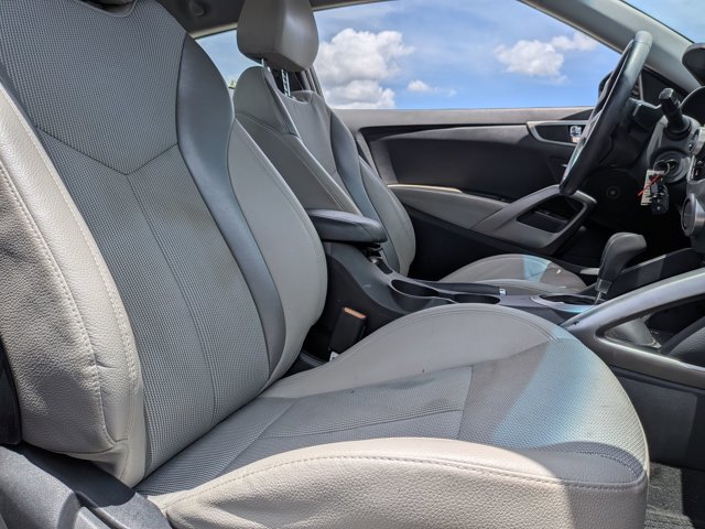 Used 2014 Hyundai Veloster w/ Style Package 02 FWD image 14