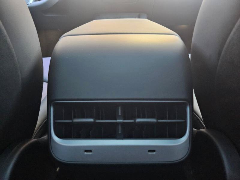 Used 2023 Tesla Model Y Long Range AWD/4WD image 64