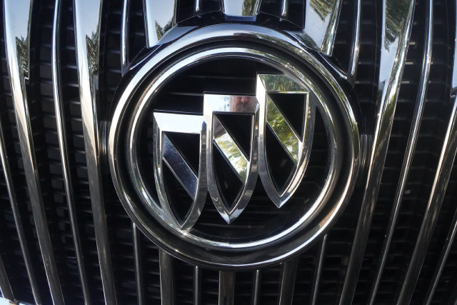 Used 2014 Buick LaCrosse Leather FWD image 40