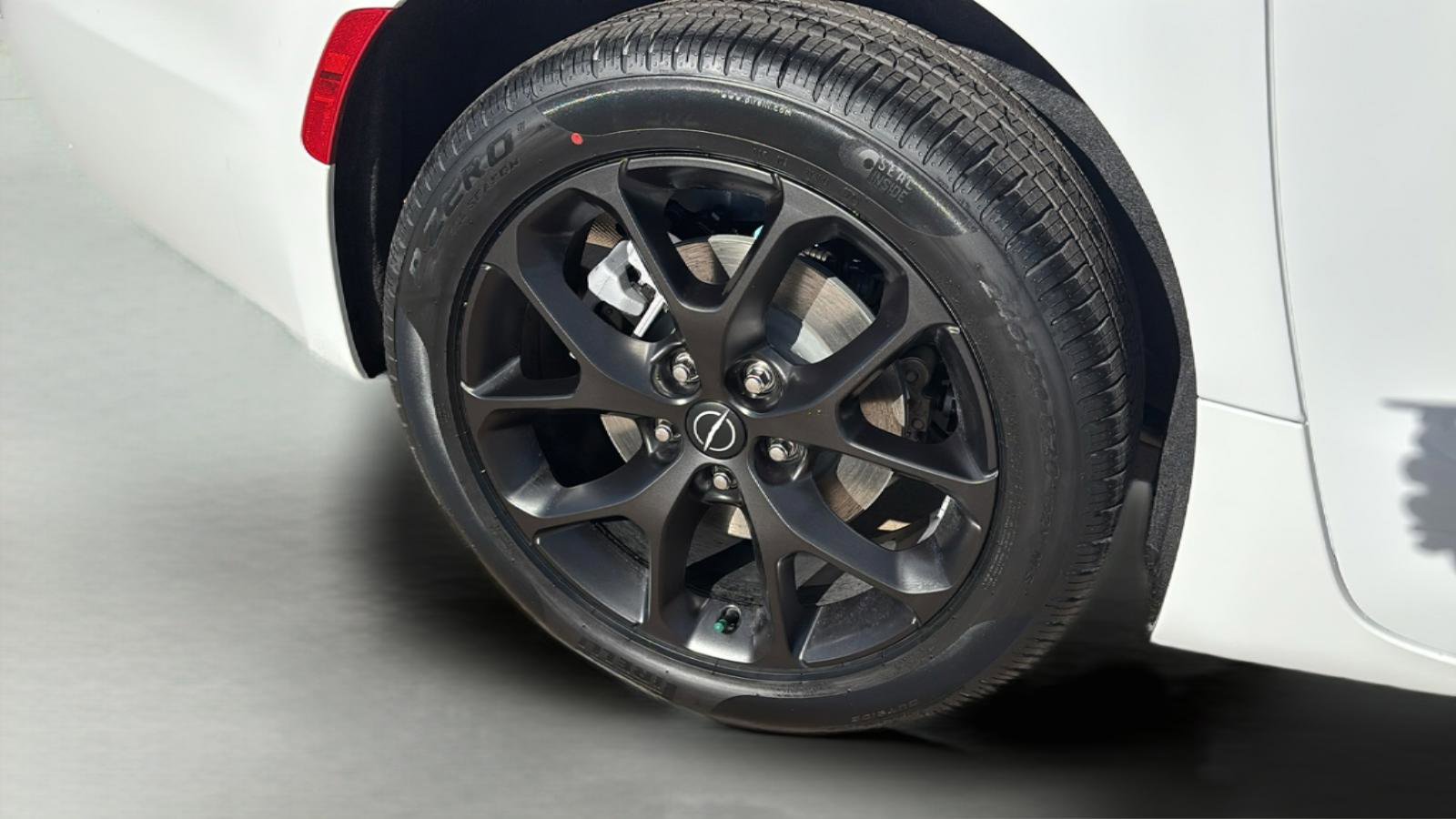 New 2026 Chrysler Pacifica Select image 11