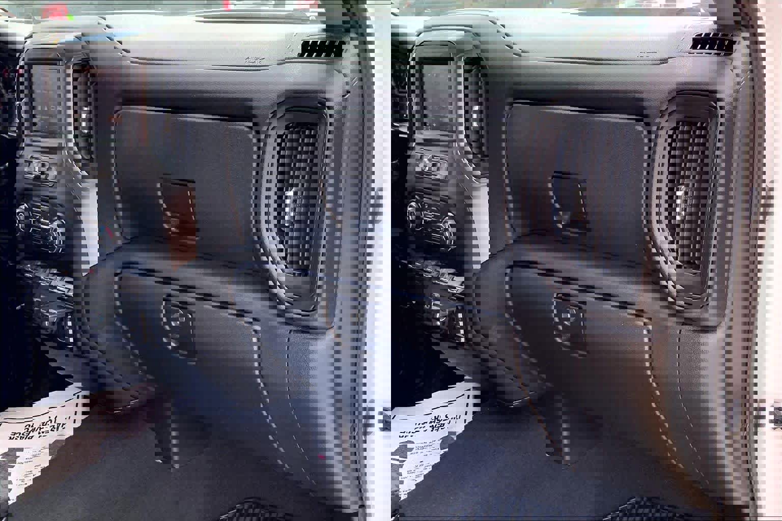 Used 2024 Chevrolet Silverado 1500 Custom image 32