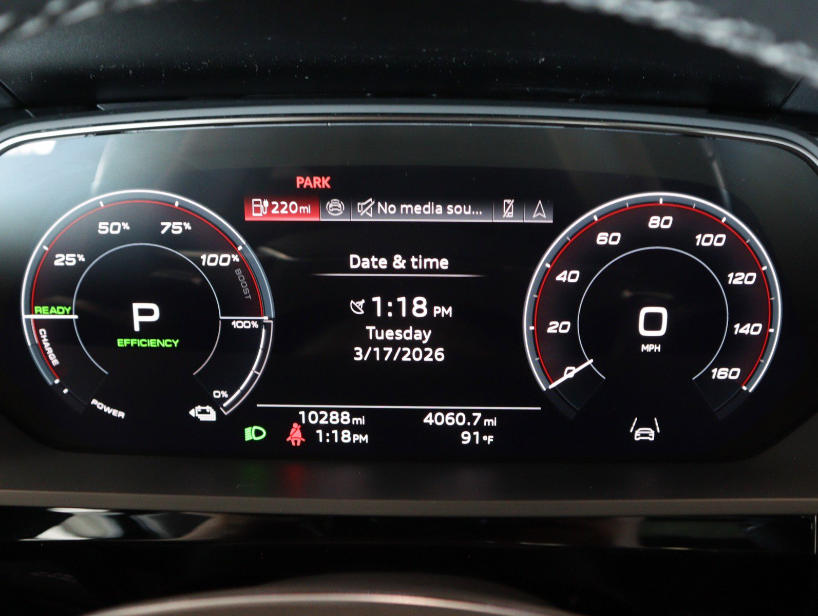 Used 2024 Audi Q8 e-tron Premium Plus w/ Premium Plus Package image 18