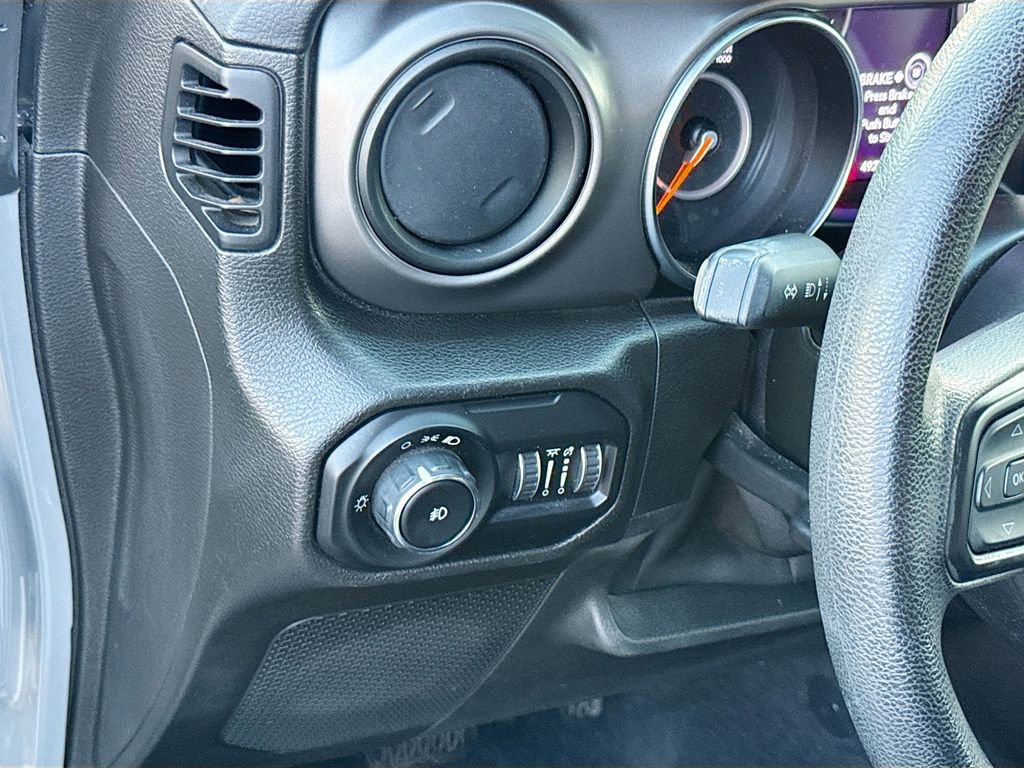 Used 2021 Jeep Wrangler Unlimited Sport image 11