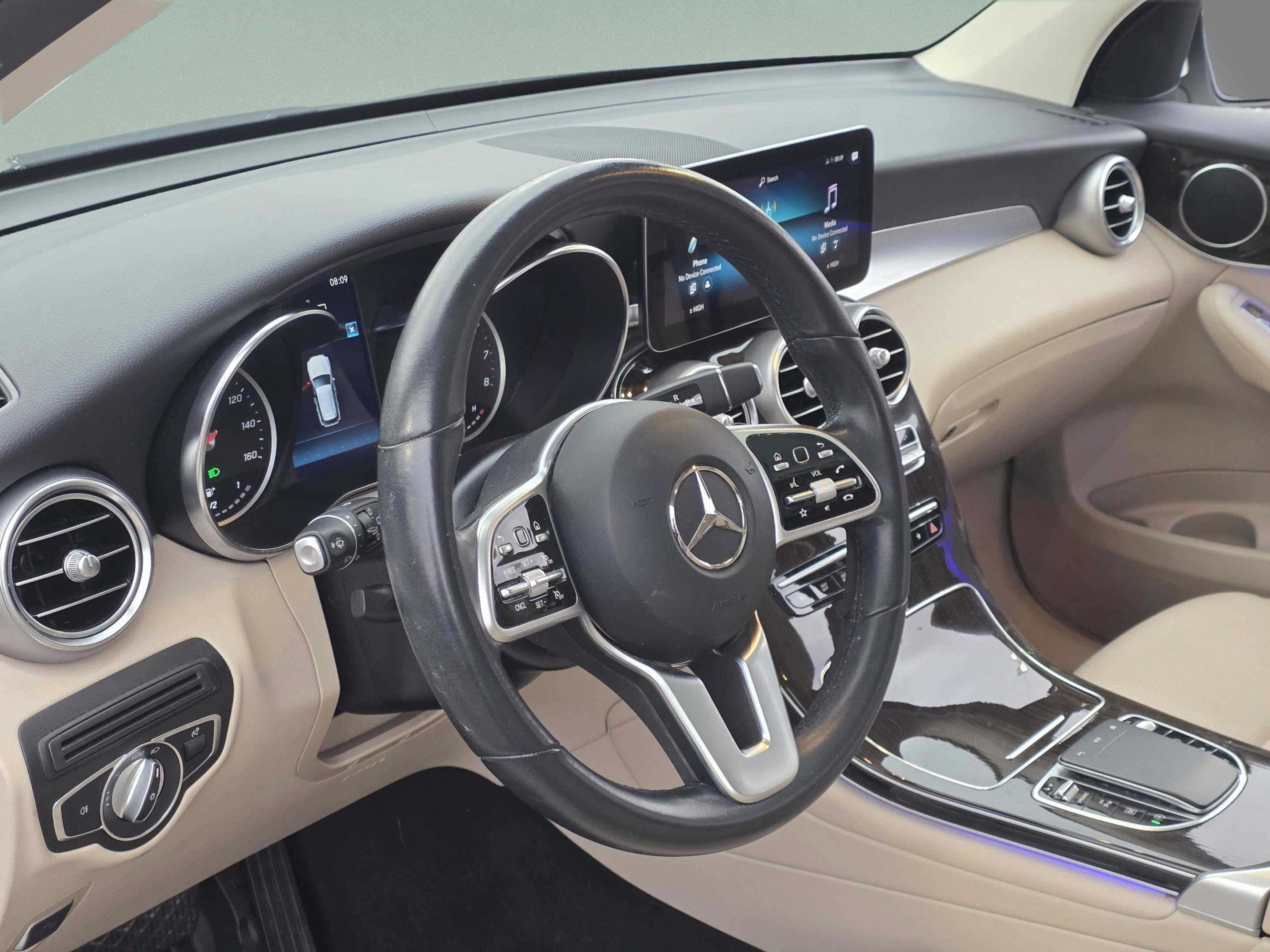 Used 2022 Mercedes-Benz GLC 300 image 11