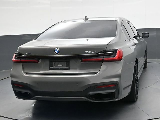 Used 2022 BMW 750i xDrive w/ Executive Package image 4