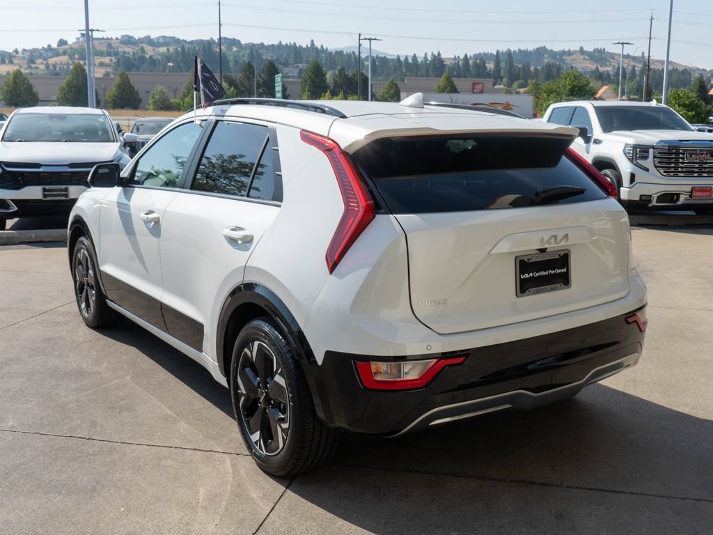 Certified 2023 Kia Niro Wind w/ Wind Preserve Package FWD image 5