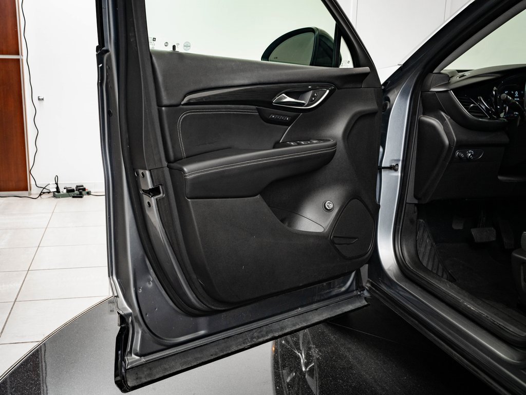 Used 2021 Buick Envision Essence w/ Sport Touring Package image 25