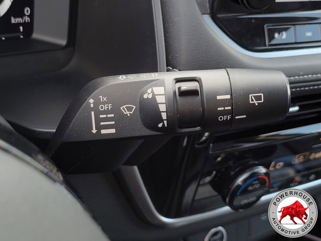 Used 2023 Nissan Rogue Platinum w/ Platinum Premium Package image 34