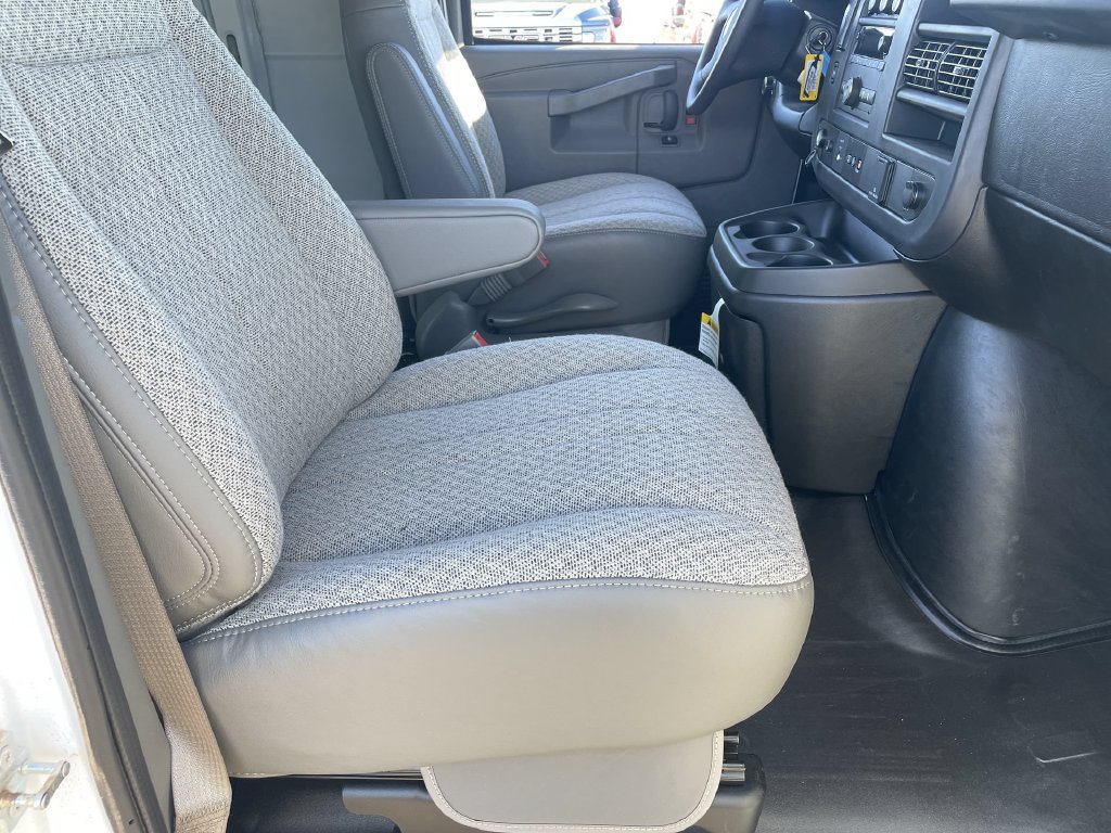 New 2025 GMC Savana 2500 Extended w/ Driver Convenience Package RWD image 26
