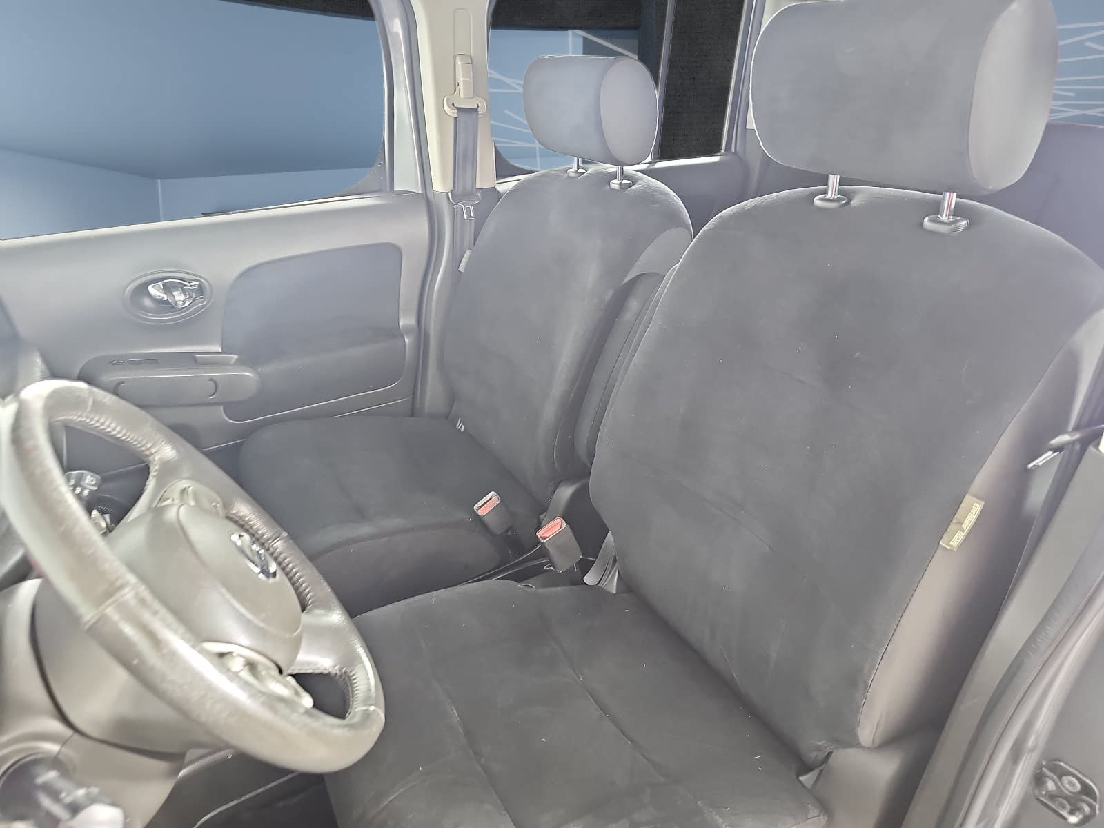 Used 2013 Nissan Cube FWD image 12