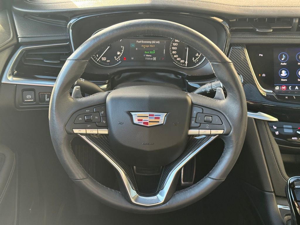 Used 2024 Cadillac XT6 Sport image 17