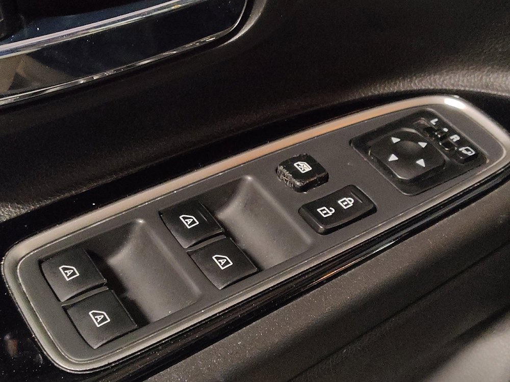 Used 2022 Mitsubishi Outlander LE image 27