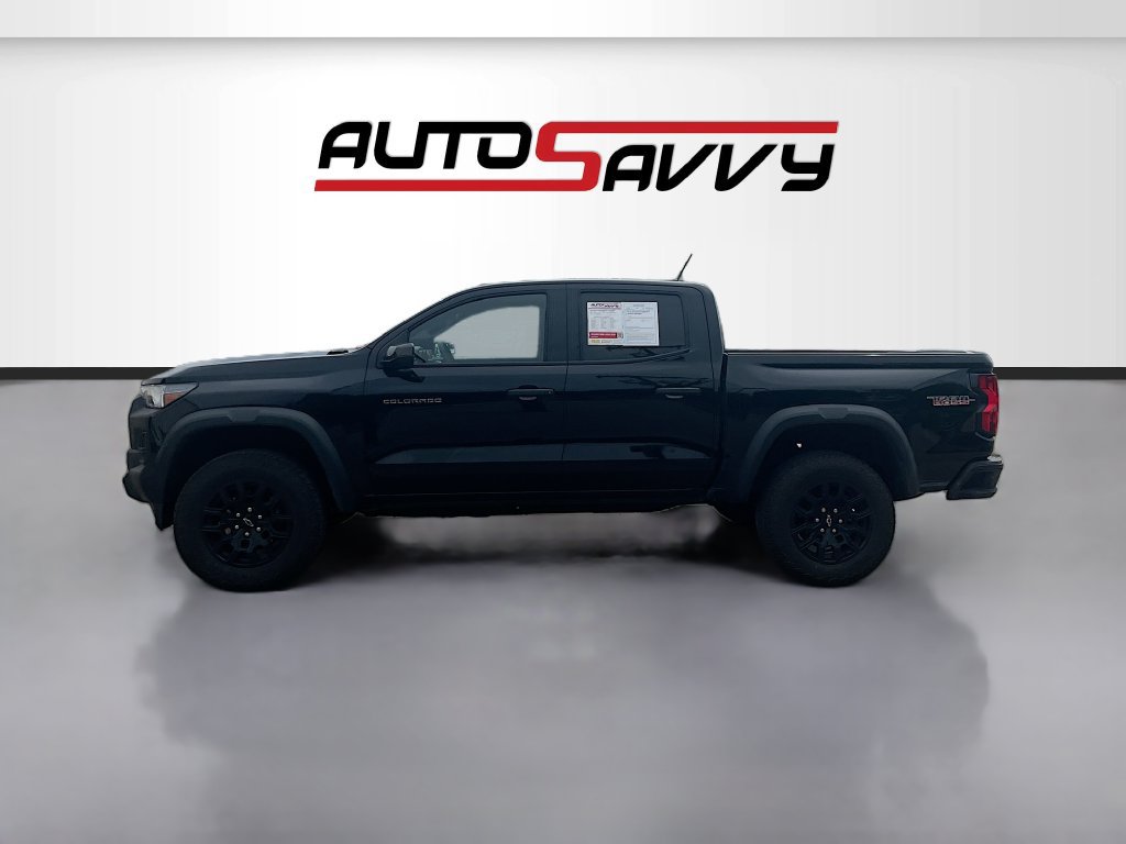 Used 2025 Chevrolet Colorado Trail Boss AWD/4WD image 4