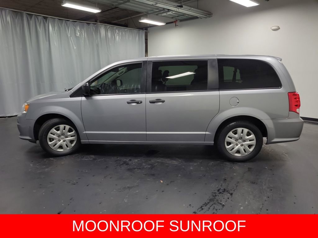 Used 2019 Dodge Grand Caravan SE w/ UConnect Hands-Free Group image 6