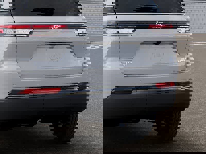 New 2026 Jeep Grand Cherokee Limited AWD/4WD image 13