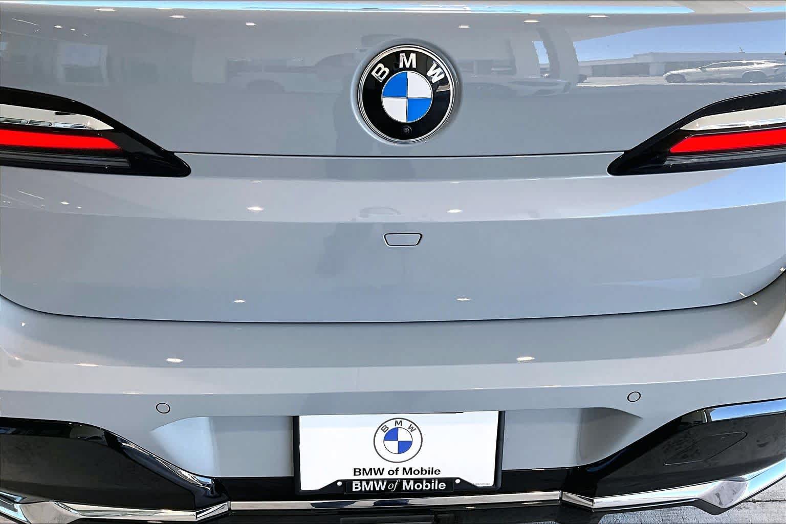 Used 2026 BMW 740i RWD image 30