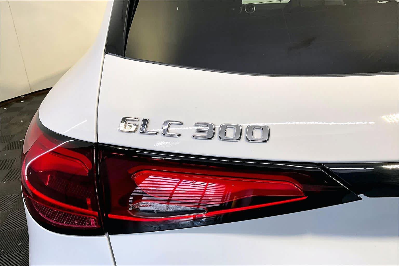 Certified 2026 Mercedes-Benz GLC 300 4MATIC image 33