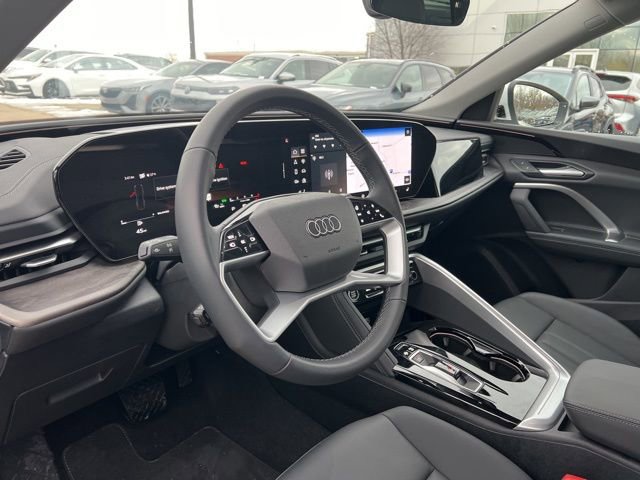 Used 2025 Audi Q5 Premium w/ Convenience Package image 12