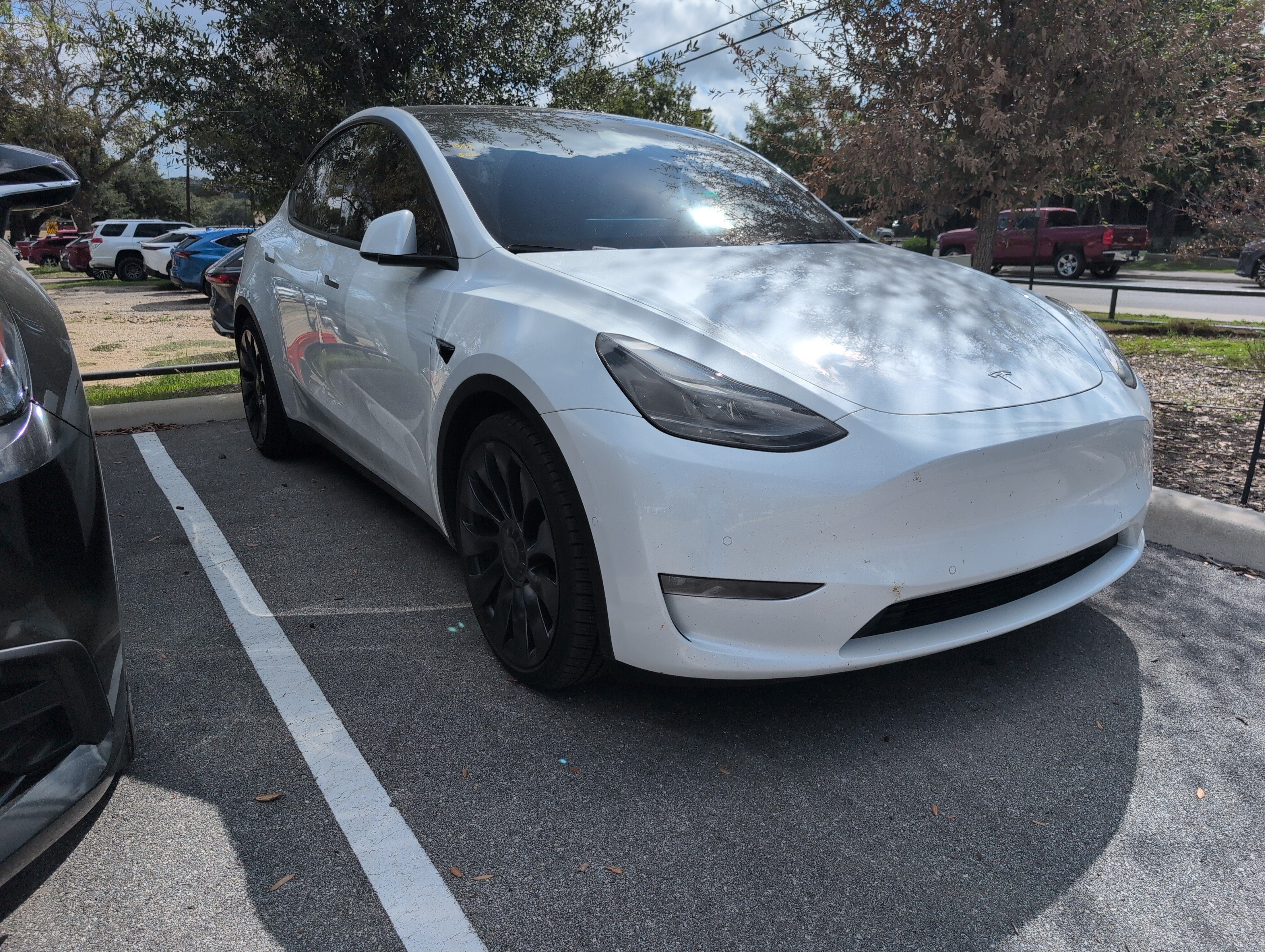 Used 2022 Tesla Model Y Performance AWD/4WD image 2