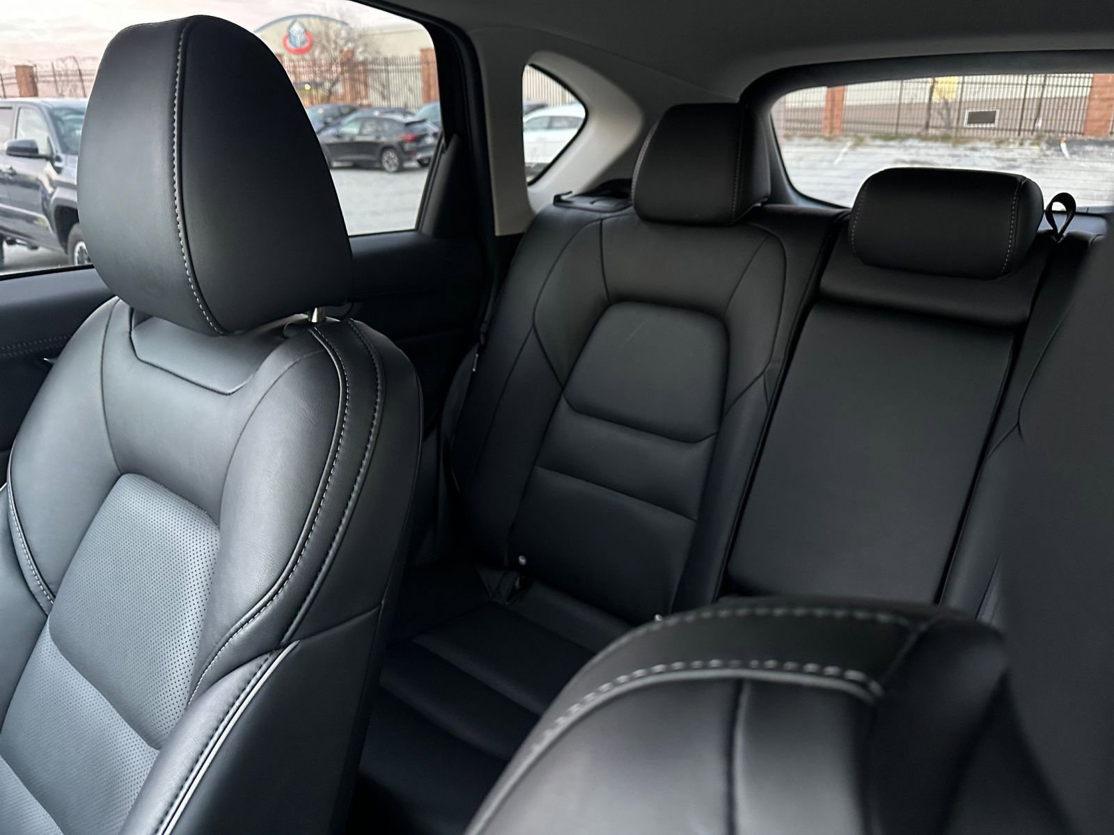 Used 2025 MAZDA CX-5 AWD 2.5 S w/ Select Package image 39