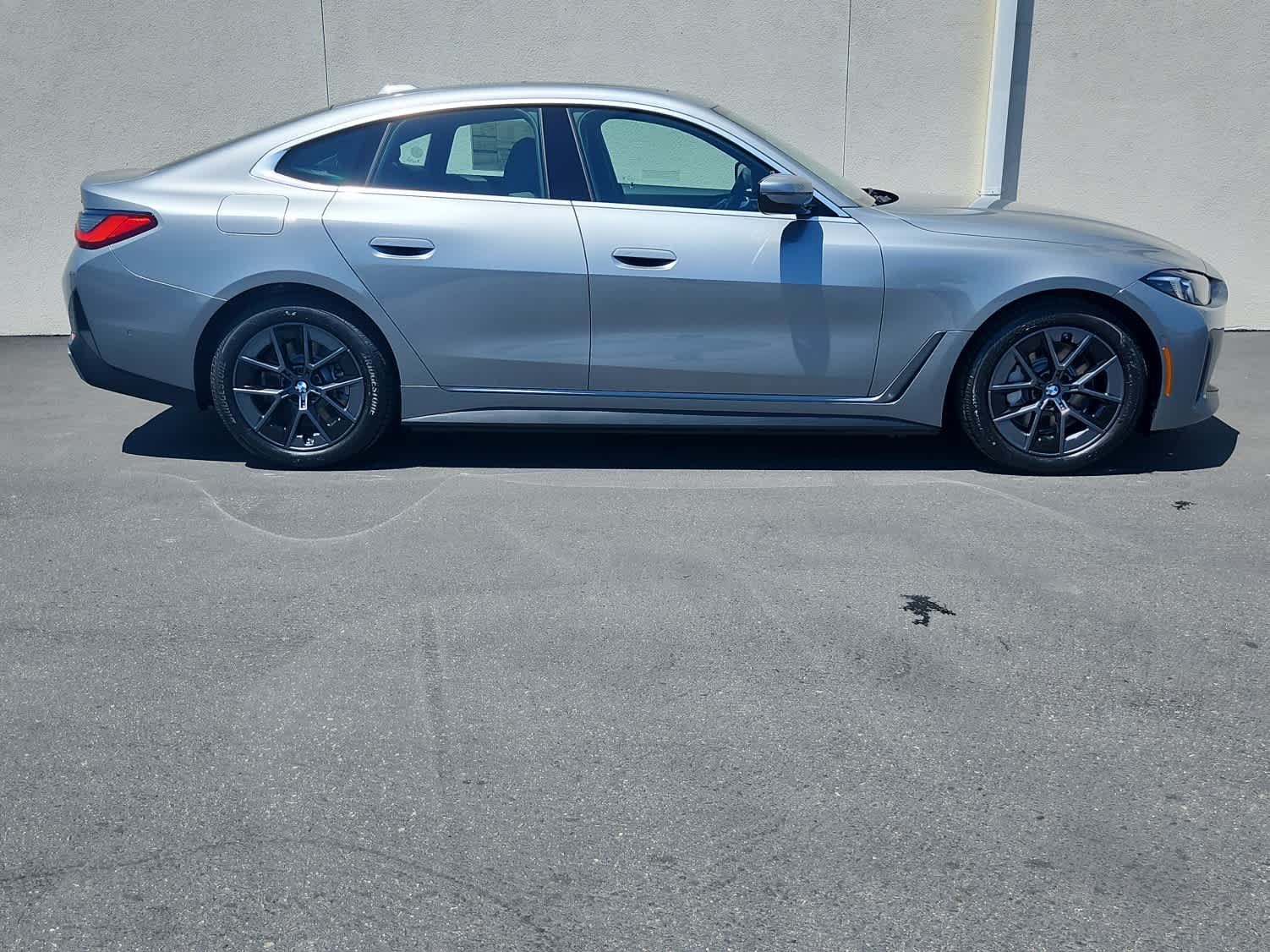 New 2026 BMW i4 xDrive40i w/ Premium Package AWD/4WD image 3