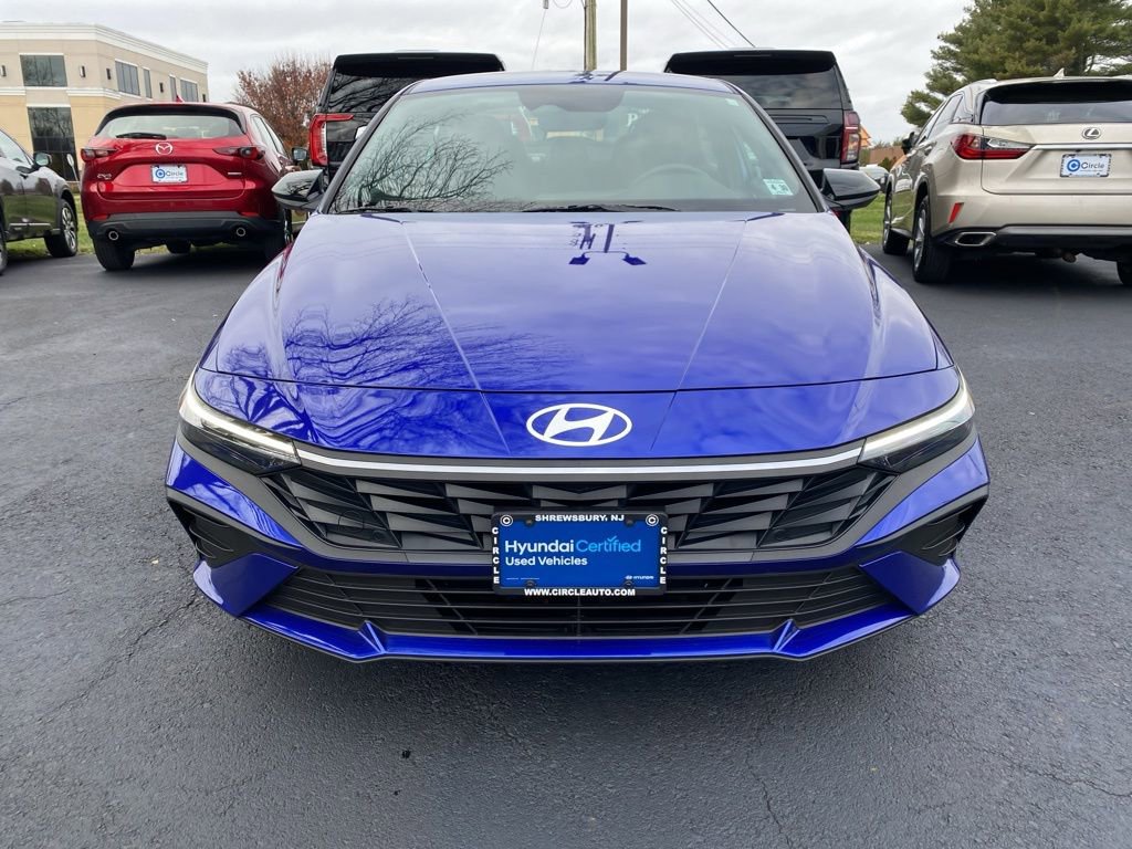 Certified 2025 Hyundai Elantra Sport w/ Cargo Package image 3