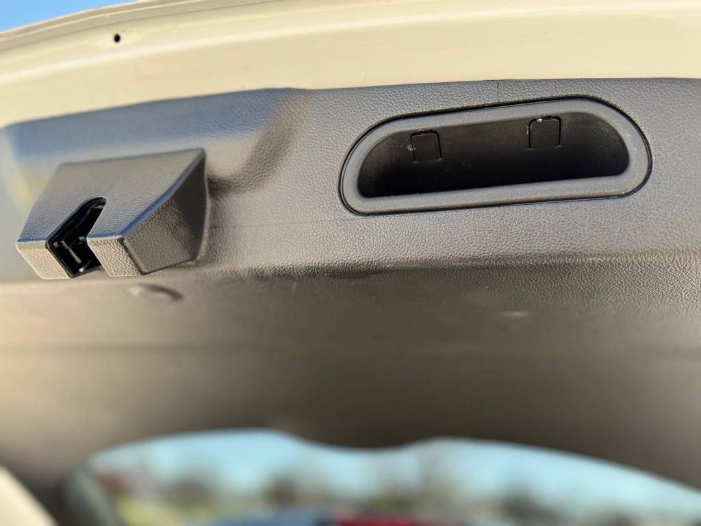 Used 2022 Buick Encore Preferred w/ Safety Package image 10