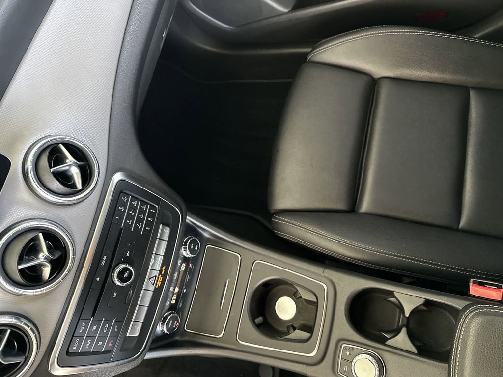 Used 2018 Mercedes-Benz CLA 250 image 23