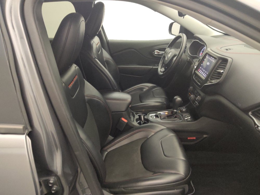 Used 2019 Jeep Cherokee Trailhawk w/ Cold Weather Group AWD/4WD image 21