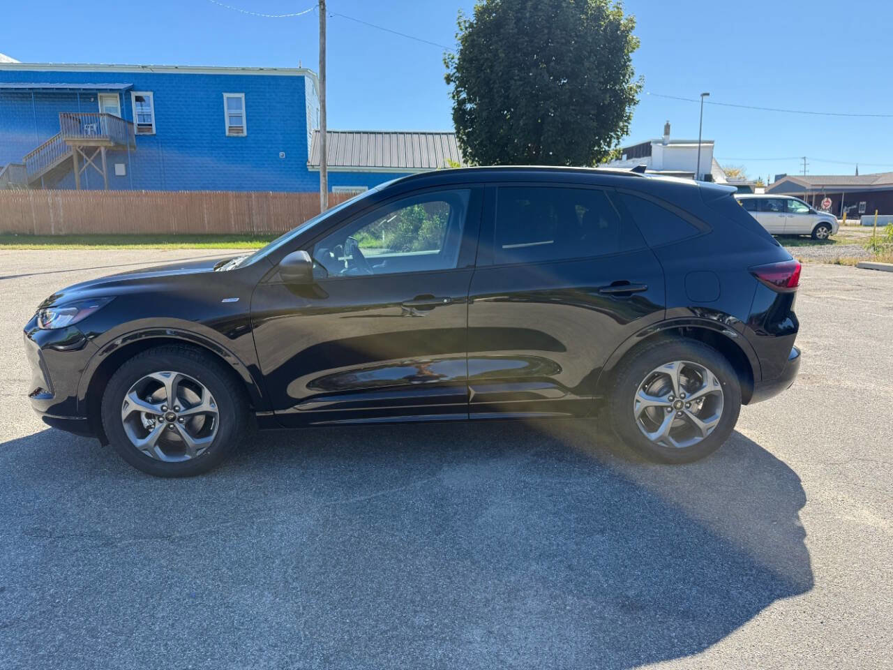 Used 2023 Ford Escape ST-Line w/ Tech Pack #1 image 2