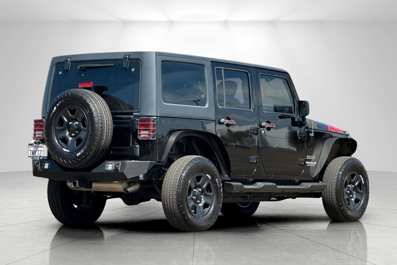 Used 2015 Jeep Wrangler Unlimited Sport w/ Connectivity Group image 3