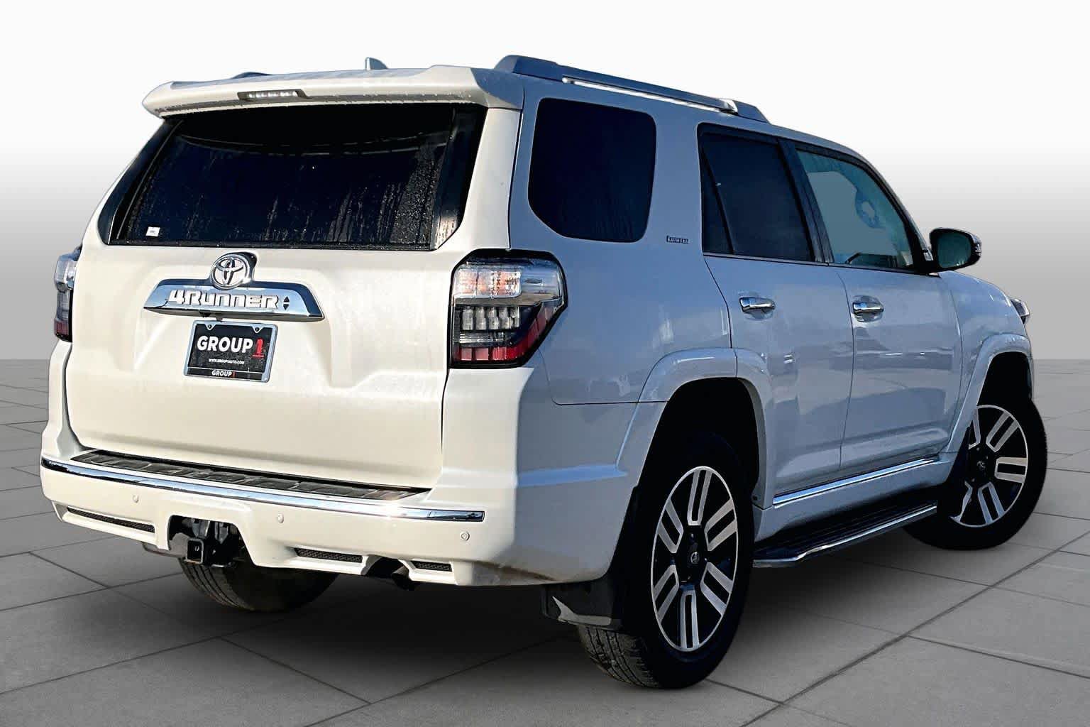 Used 2020 Toyota 4Runner Limited AWD/4WD image 13