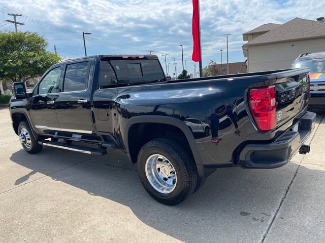 New 2026 Chevrolet Silverado 3500 High Country w/ Technology Package AWD/4WD image 4