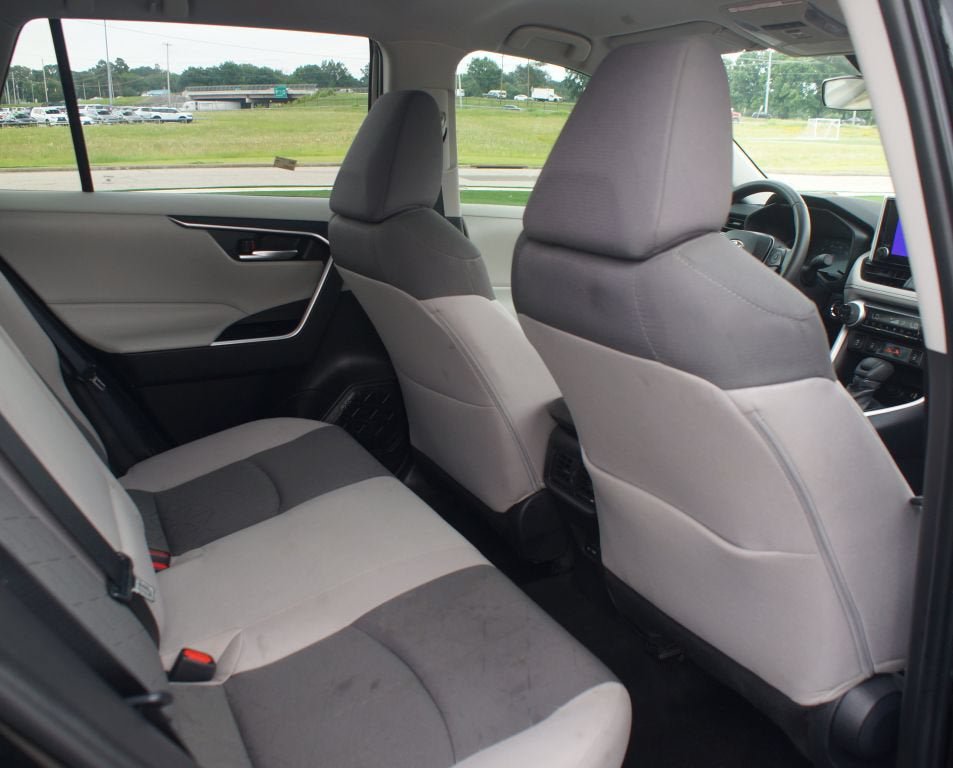 Used 2025 Toyota RAV4 XLE w/ Weather Package AWD/4WD image 22