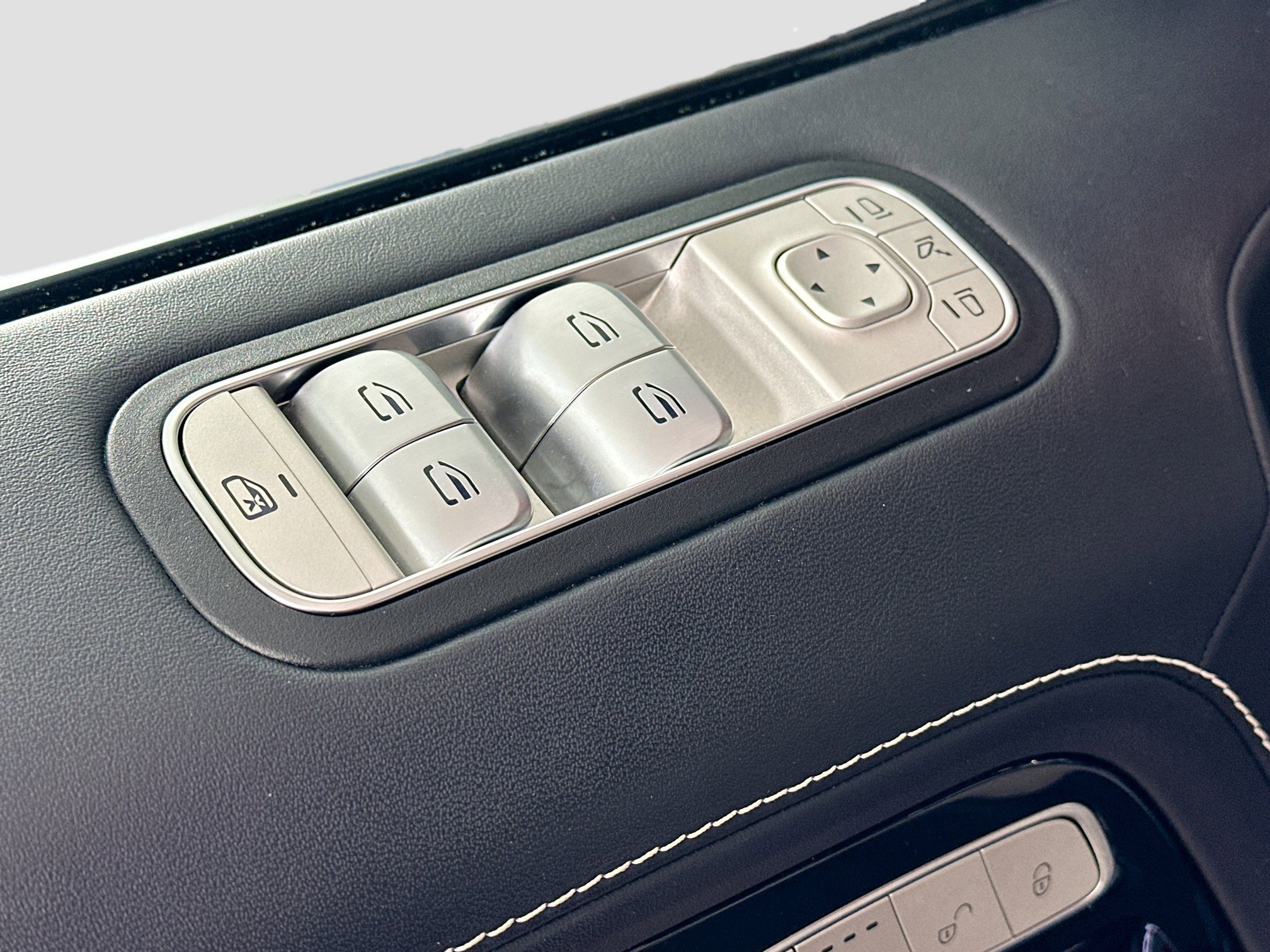 Certified 2022 Mercedes-Benz G 63 AMG 4MATIC image 23