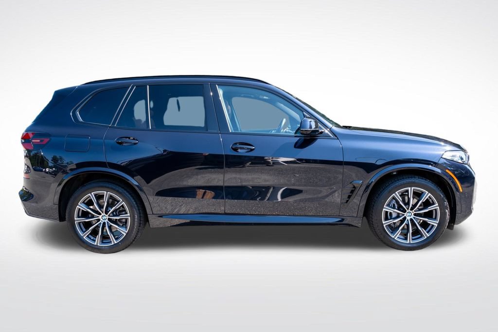 Used 2026 BMW X5 xDrive40i AWD/4WD image 7