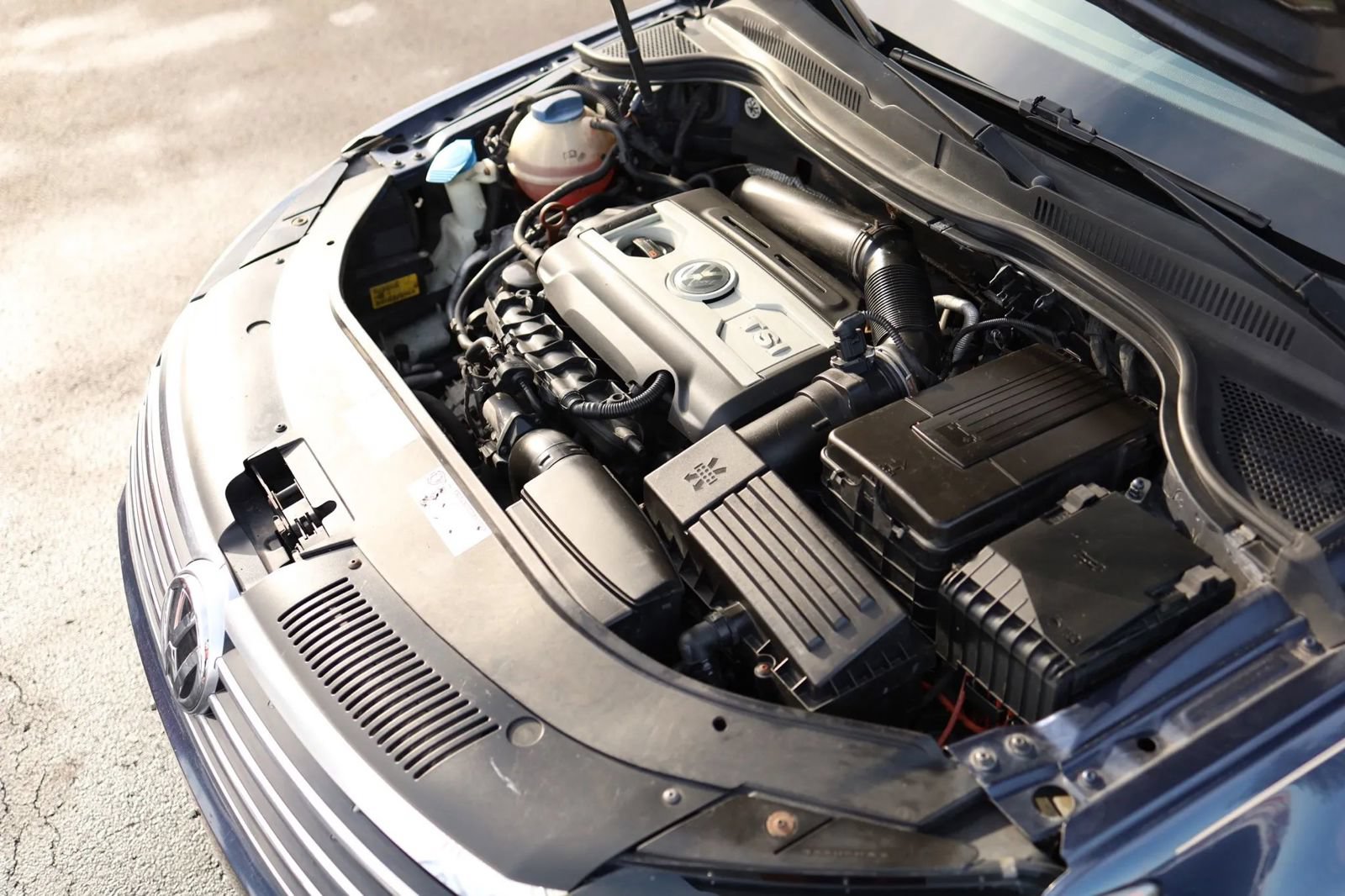 Used 2013 Volkswagen CC R-Line FWD image 59