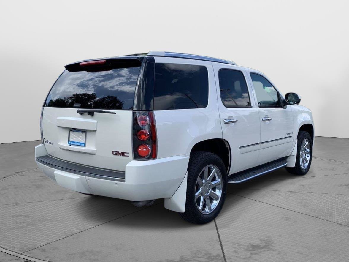 Used 2013 GMC Yukon Denali AWD/4WD image 3
