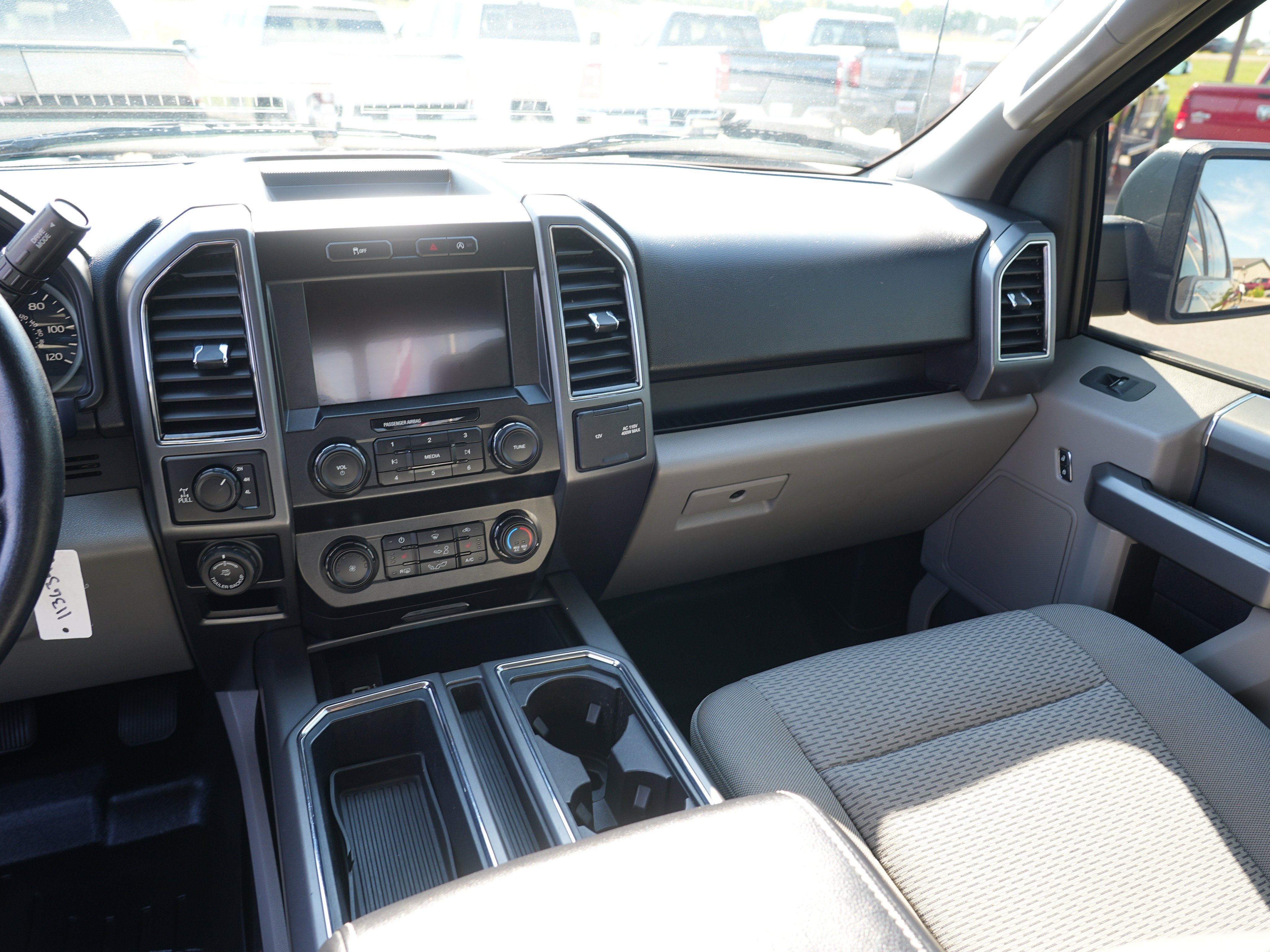 Used 2019 Ford F150 XLT w/ Equipment Group 302A Luxury AWD/4WD image 21