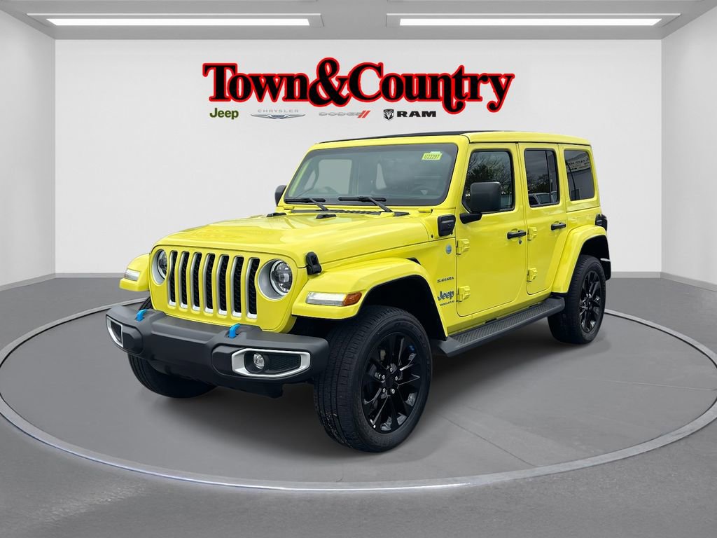 Used 2023 Jeep Wrangler Unlimited Sahara image 3