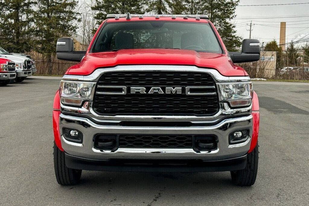 Used 2024 RAM 5500 SLT w/ Quick Order Package 2YG SLT AWD/4WD image 8