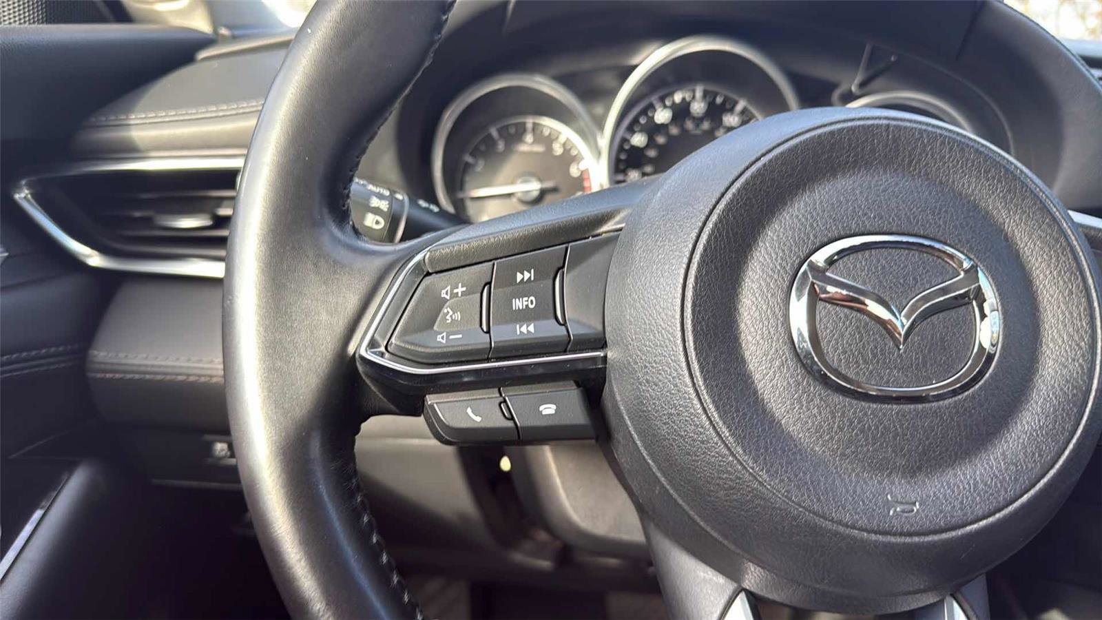 Used 2021 MAZDA MAZDA6 Grand Touring image 12