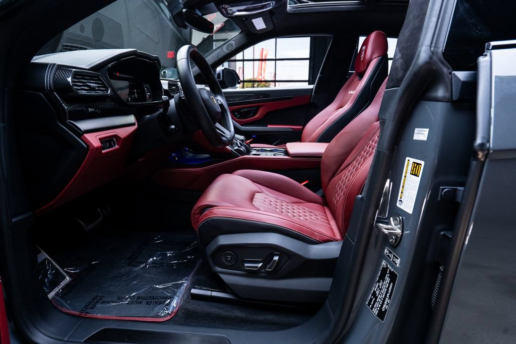 Used 2023 Lamborghini Urus S AWD/4WD image 30