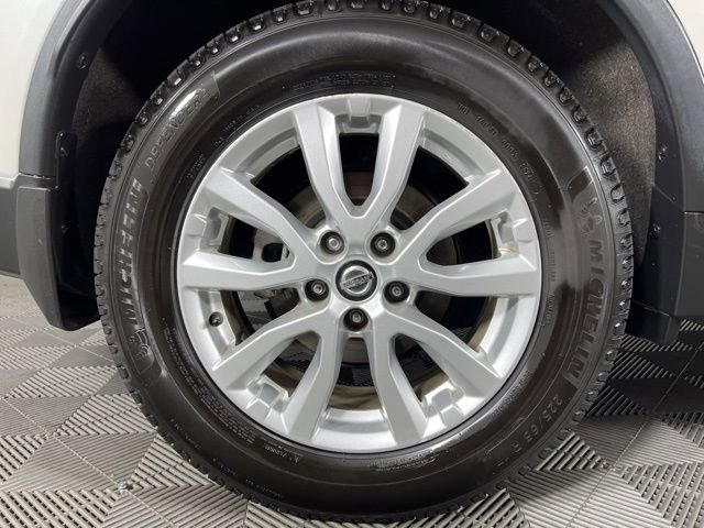 Used 2020 Nissan Rogue SV image 15