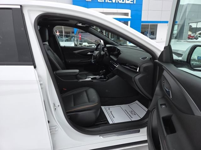 Used 2025 Buick Envista Avenir image 46